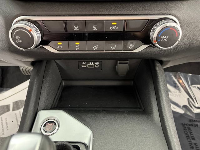 Used 2025 Nissan Altima 2.5 SV FWD image 28