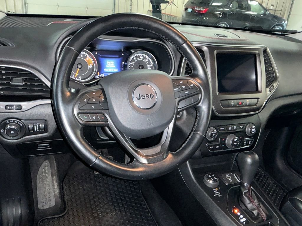 Used 2021 Jeep Cherokee Trailhawk image 16
