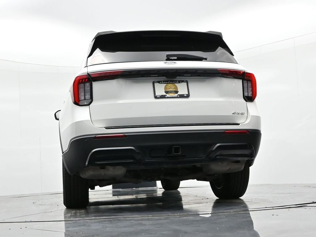 Used 2025 Ford Explorer ST-Line image 22