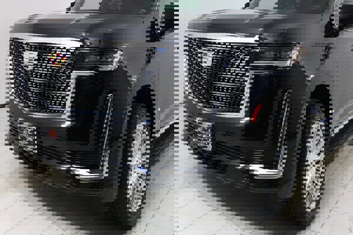 Used 2022 Cadillac Escalade Premium Luxury image 50