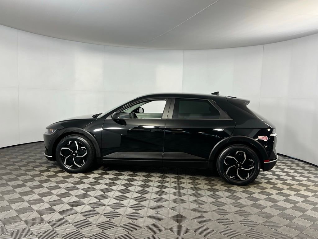 Used 2024 Hyundai Ioniq 5 SEL image 11