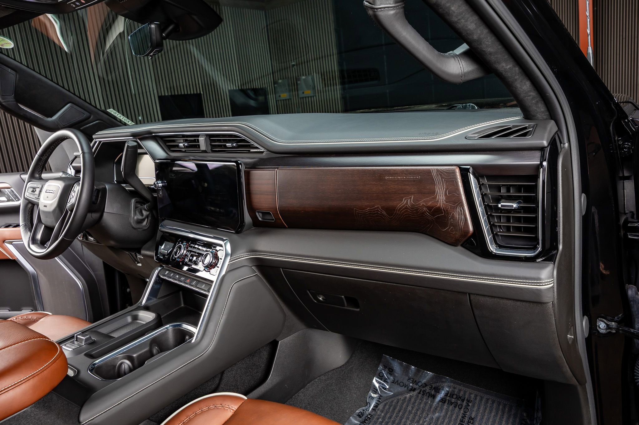 Used 2024 GMC Sierra 3500 Denali Ultimate image 18