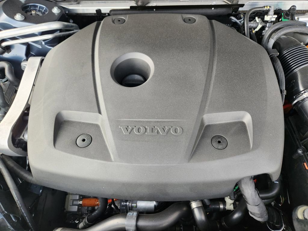 New 2026 Volvo XC60 T8 Plus w/ Protection Package Premier image 20