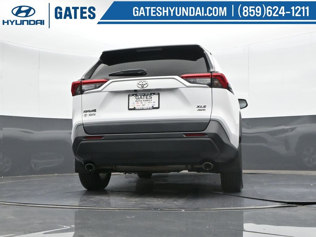 Used 2021 Toyota RAV4 XLE image 37