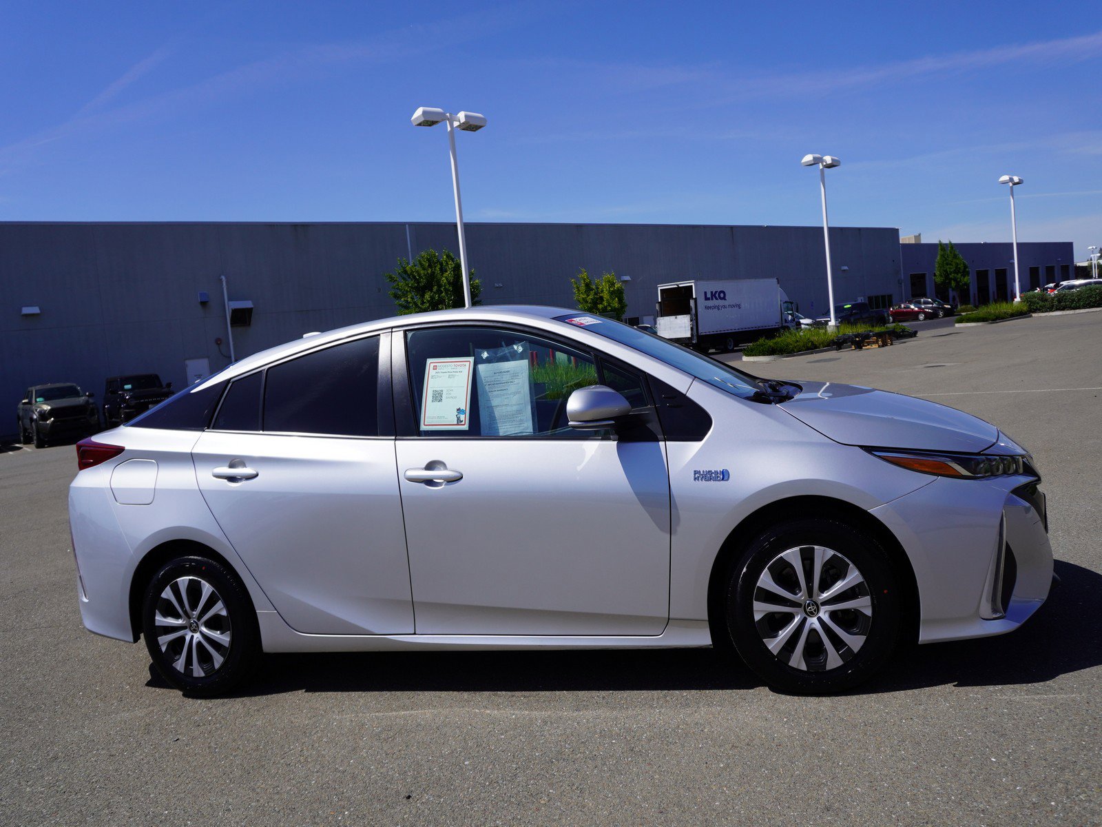 Used 2021 Toyota Prius Prime XLE FWD image 4