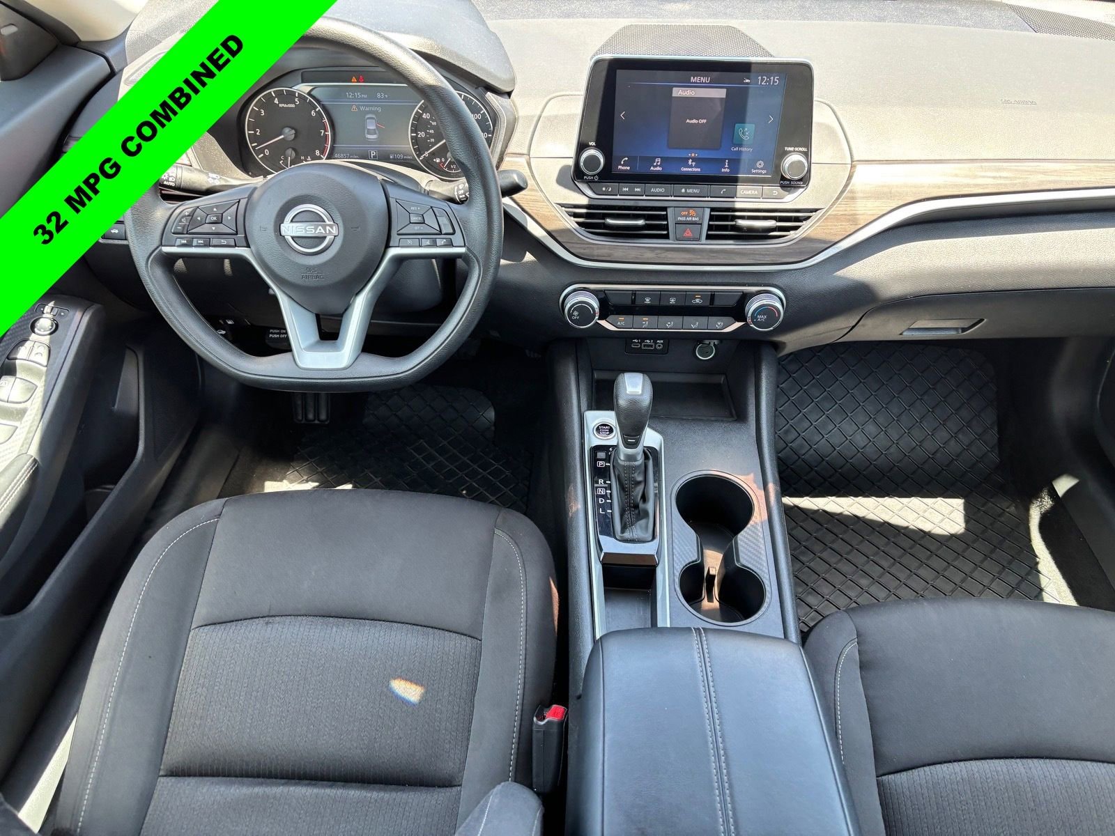Used 2025 Nissan Altima 2.5 SV FWD image 12