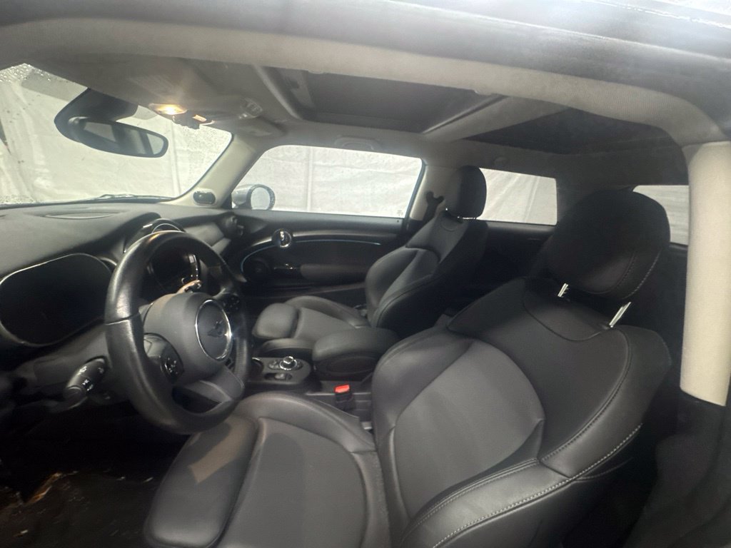 Used 2024 MINI Cooper SE FWD image 4