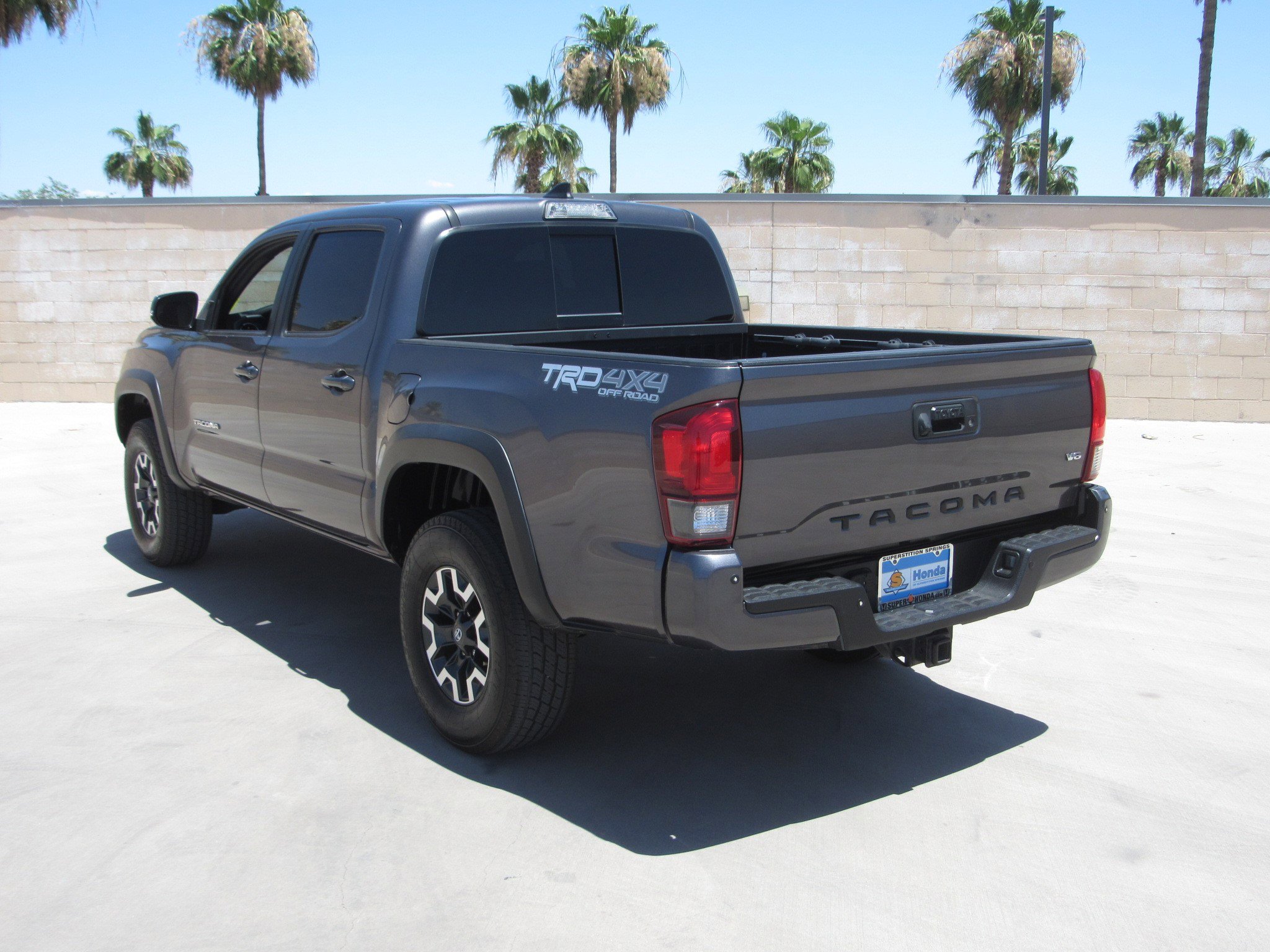 Used 2019 Toyota Tacoma TRD Off-Road AWD/4WD image 6