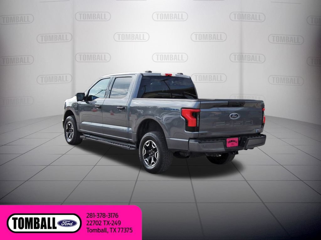 Used 2023 Ford F150 Lightning XLT AWD/4WD image 5