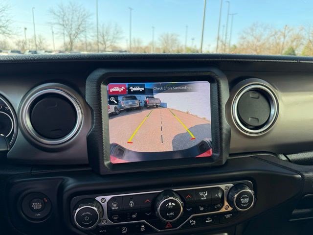 Used 2020 Jeep Gladiator Rubicon w/ Dual Top Group image 32