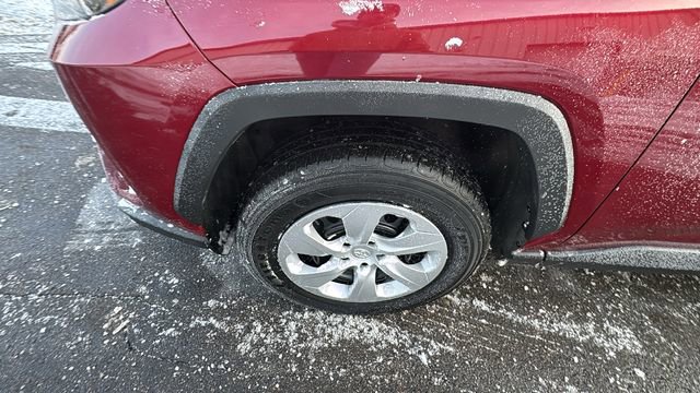 Used 2024 Toyota RAV4 LE image 38