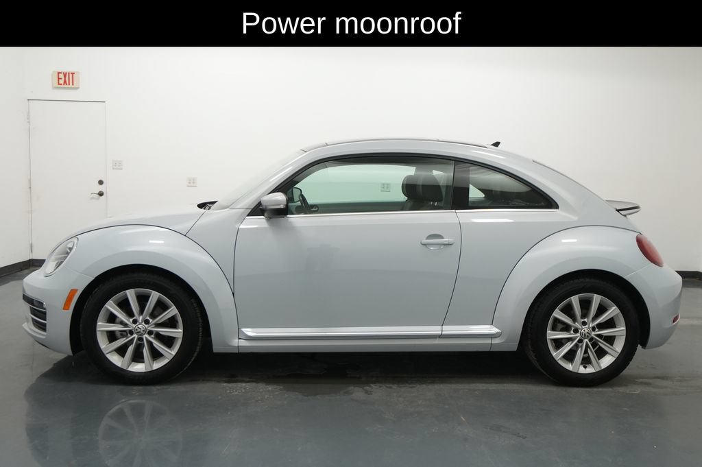 Used 2018 Volkswagen Beetle 2.0T SE FWD image 4