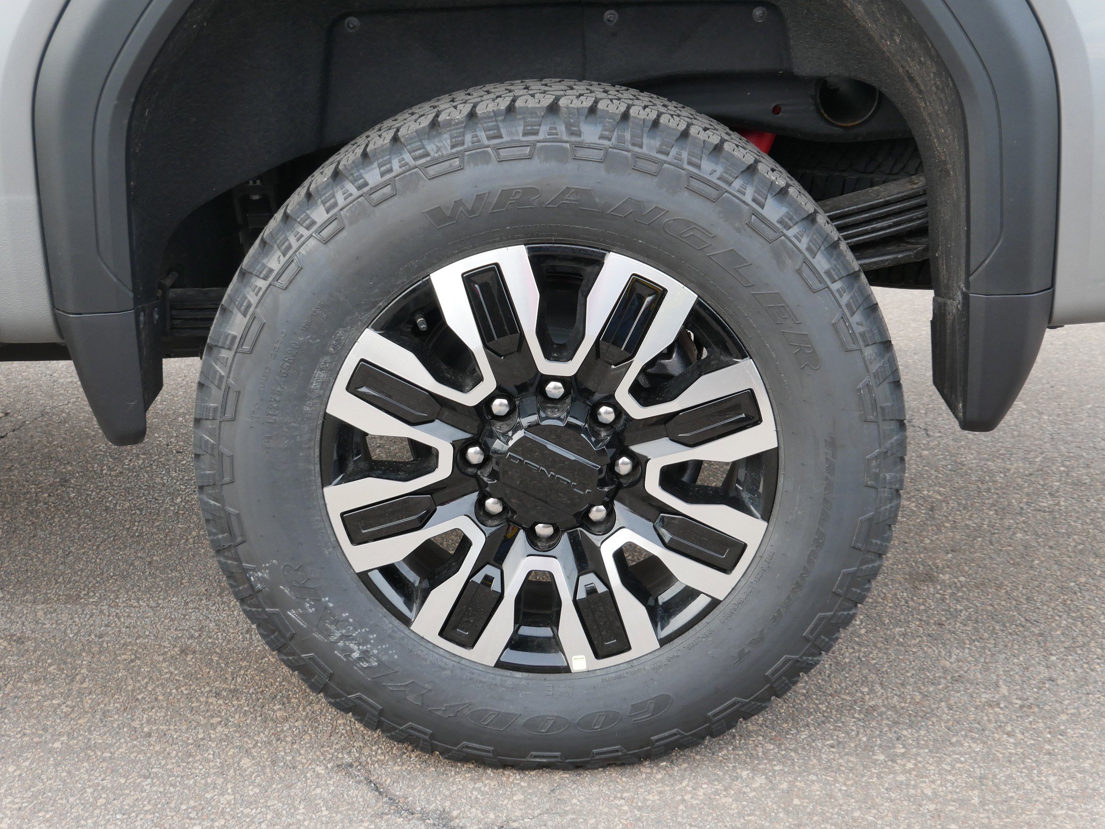 New 2026 GMC Sierra 2500 Denali Ultimate image 3