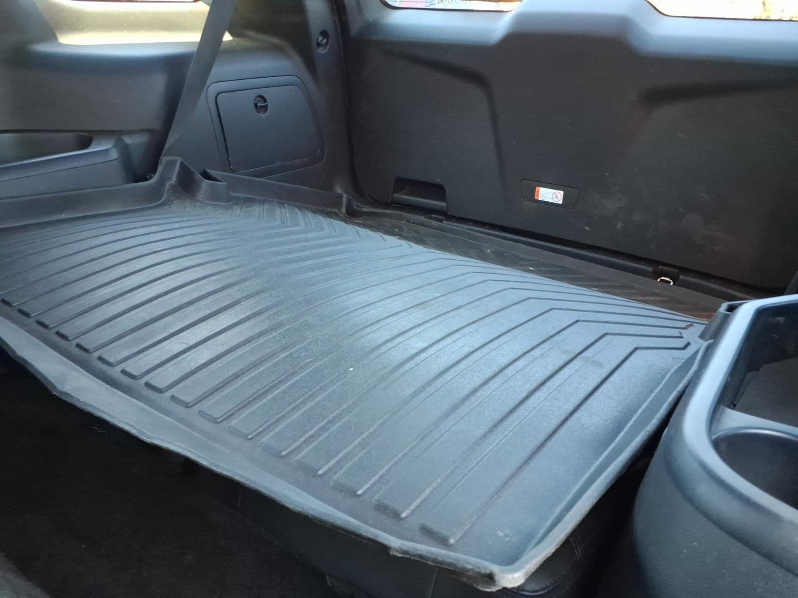 Certified 2017 Ford Explorer XLT w/ Equipment Group 202A image 11