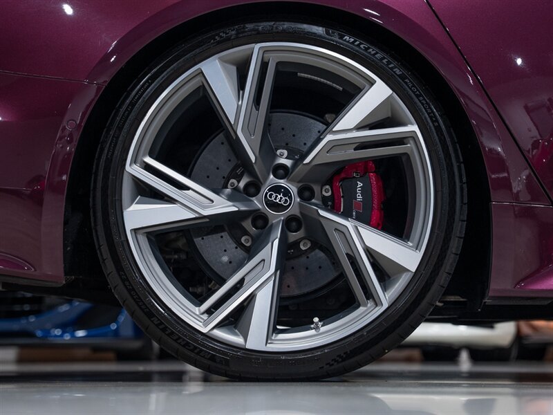 Used 2022 Audi RS 6 AWD/4WD image 48