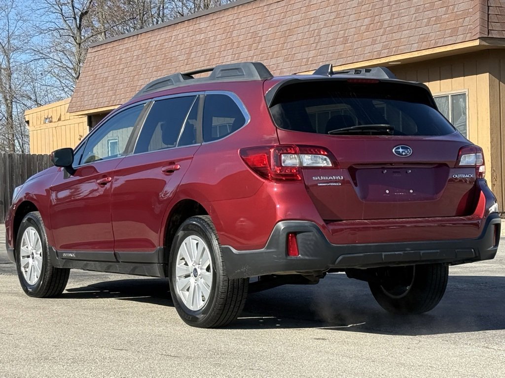 Used 2019 Subaru Outback 2.5i Premium image 3