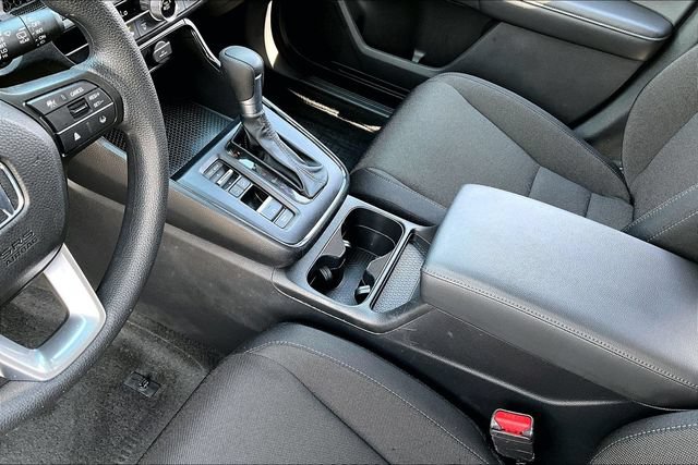 Used 2025 Honda CR-V LX image 17
