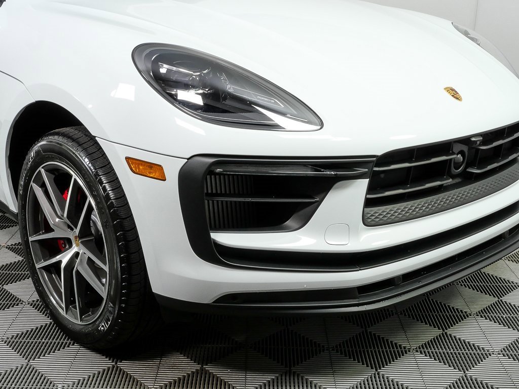 New 2026 Porsche Macan S image 38