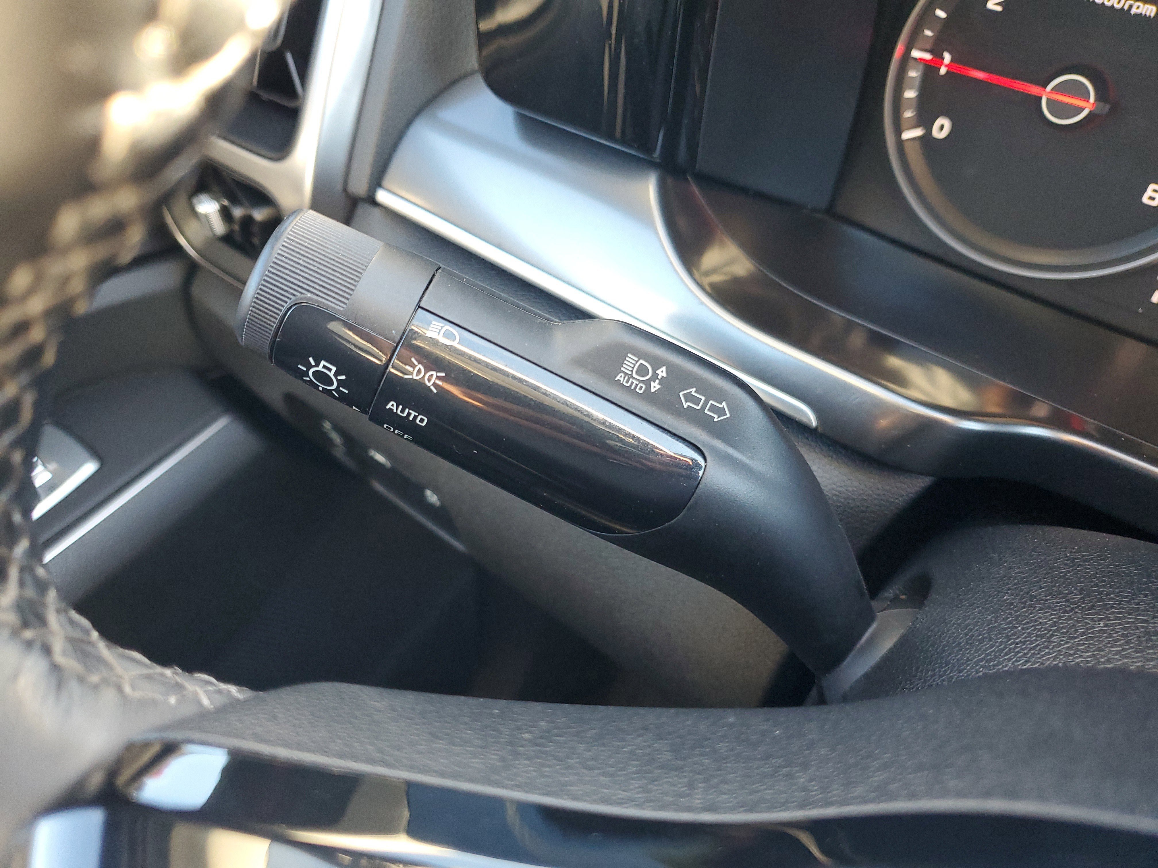 Certified 2023 Kia Sorento S w/ Panoramic Sunroof Package image 30