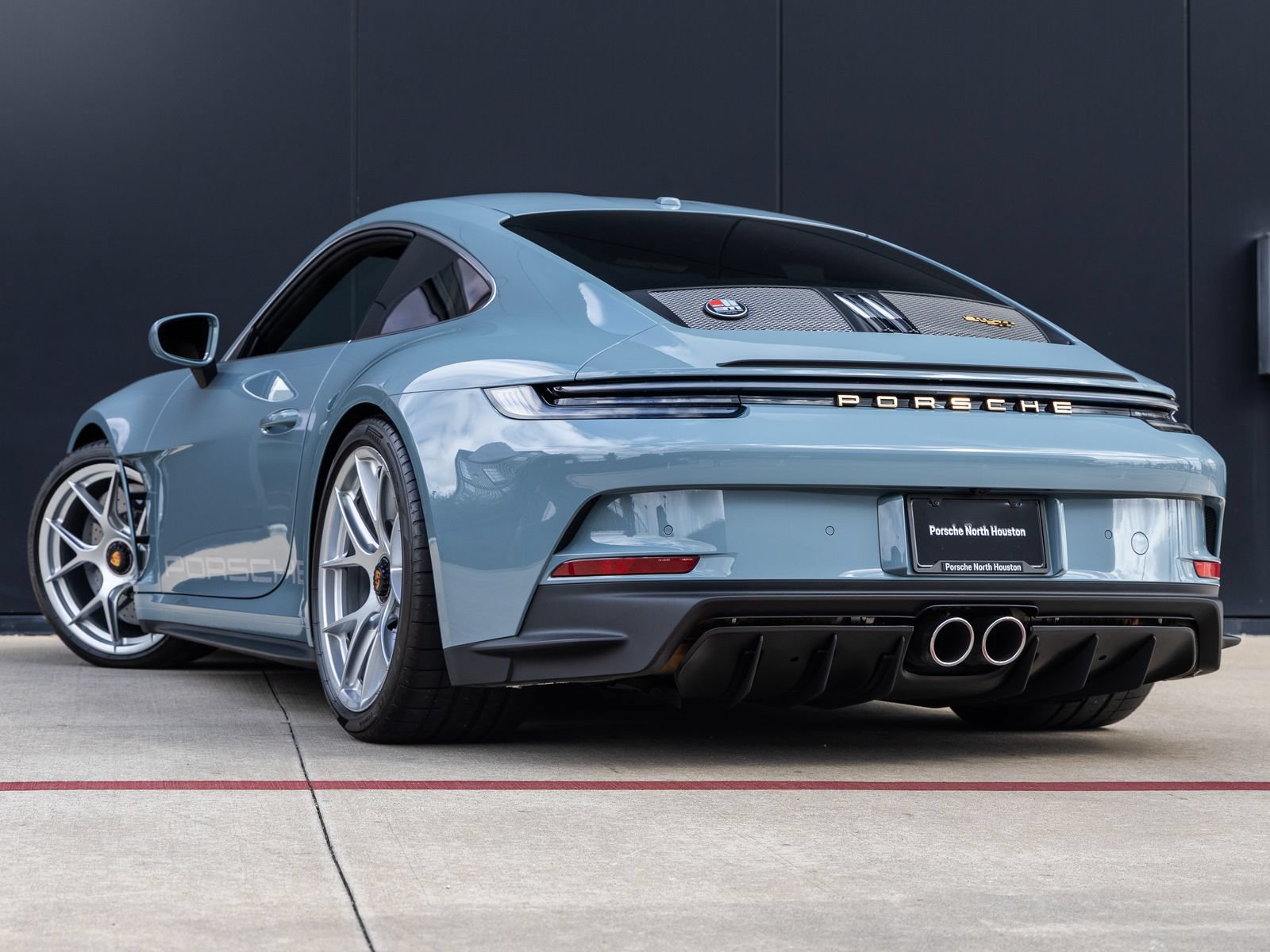 Used 2024 Porsche 911 GT3 RS RWD image 3