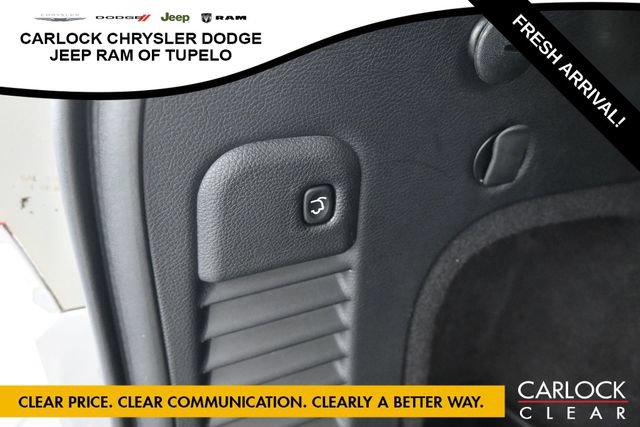 Used 2020 Jeep Grand Cherokee Overland RWD image 31