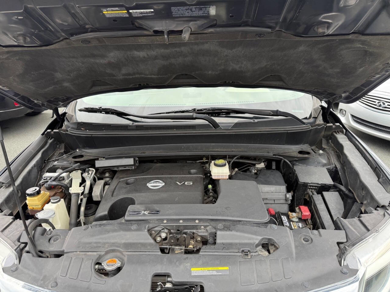 Used 2013 Nissan Pathfinder FWD image 23