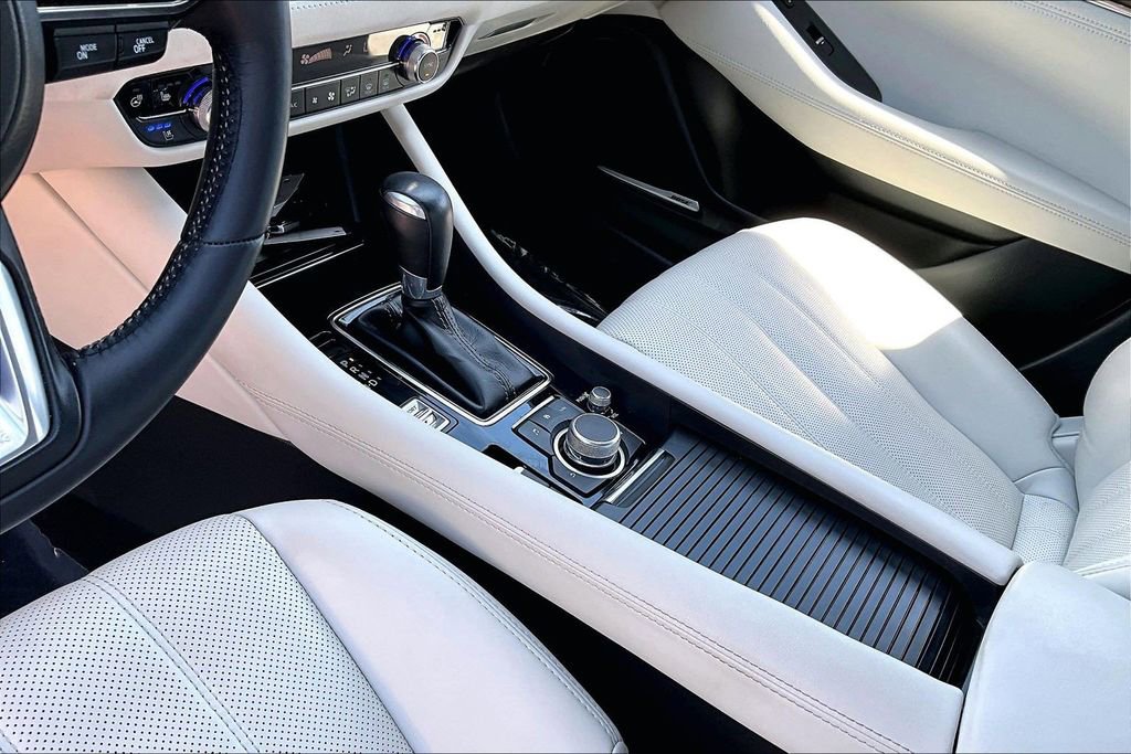 Used 2020 MAZDA MAZDA6 Signature FWD image 10