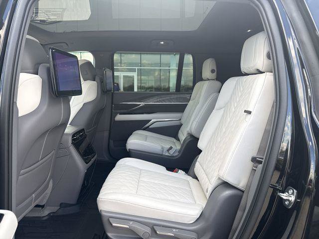 New 2026 Cadillac Escalade IQL Sport 1 w/ LPO, Floor Liner Package AWD/4WD image 10