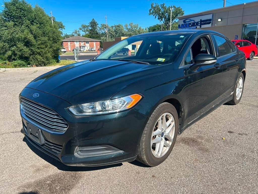 Used 2014 Ford Fusion SE FWD image 1