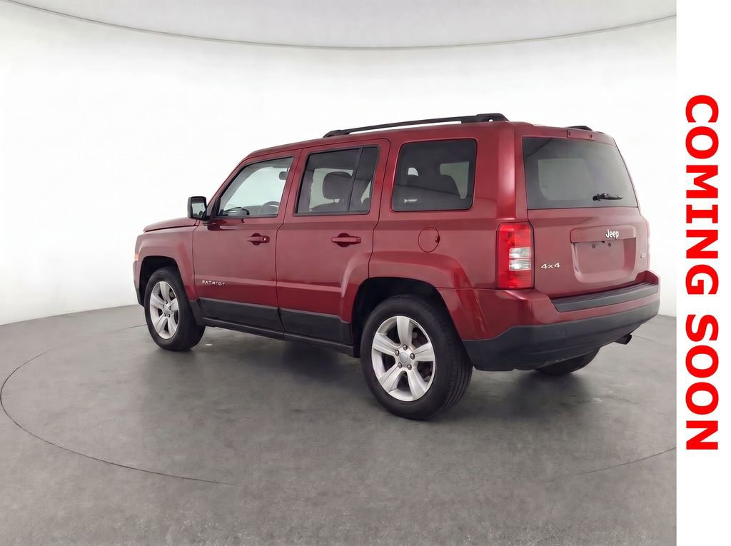 Used 2014 Jeep Patriot Latitude w/ Sun/Sound Group AWD/4WD image 4
