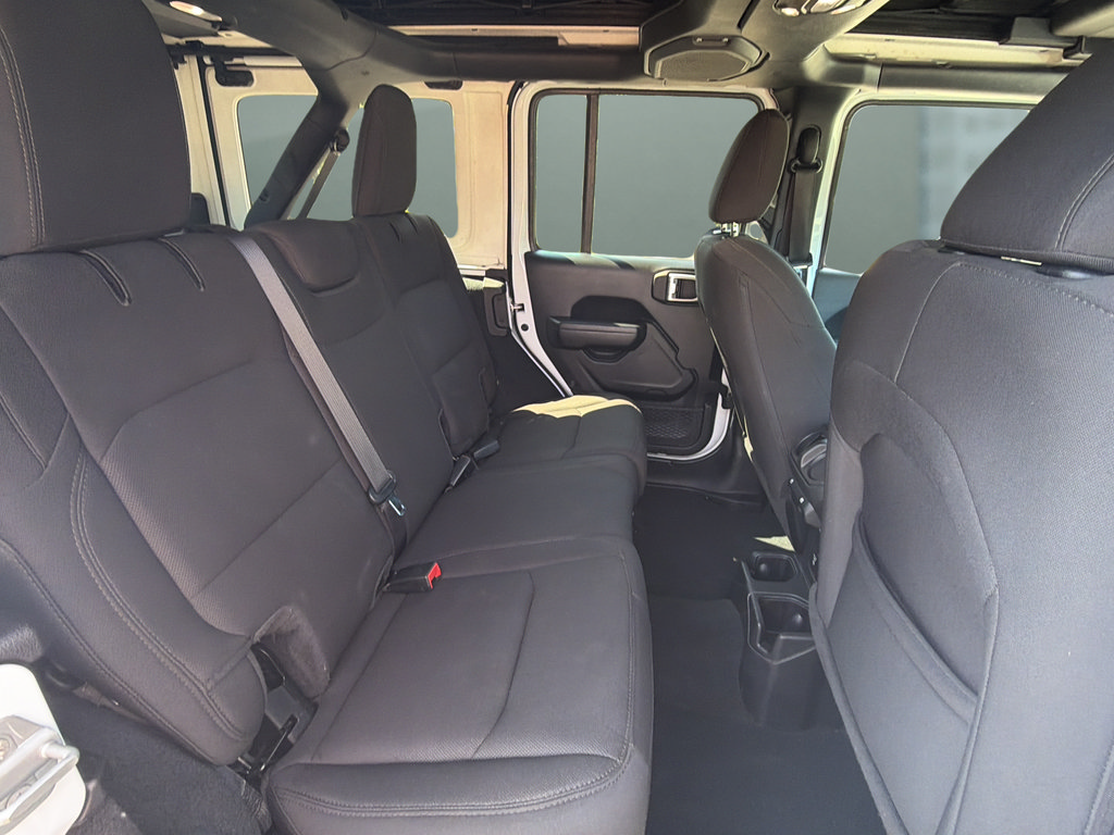 Used 2022 Jeep Wrangler Unlimited Sport w/ Sun And Sound Package AWD/4WD image 16