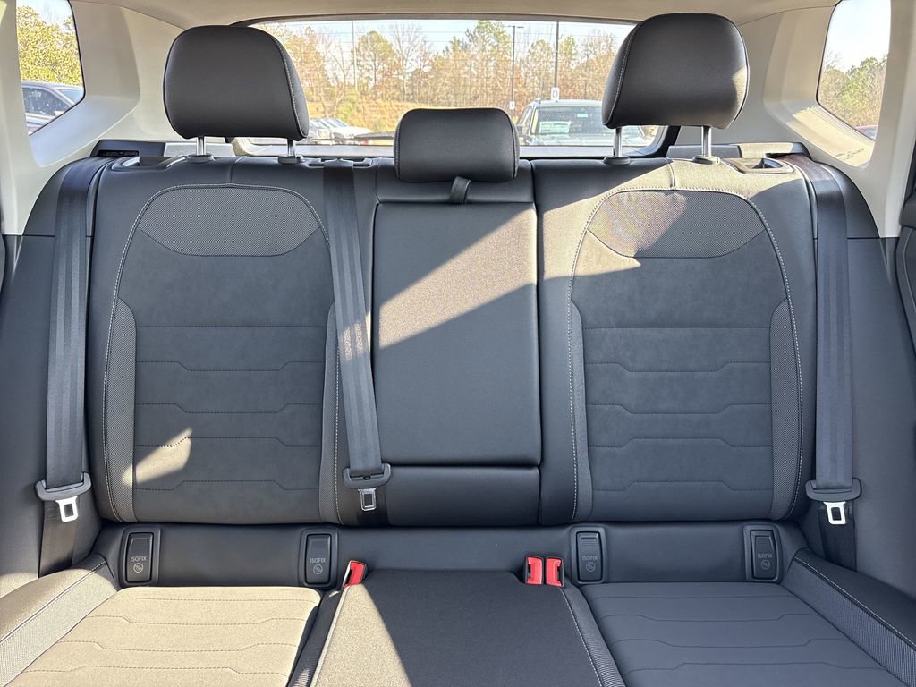 New 2026 Volkswagen Taos SE image 30