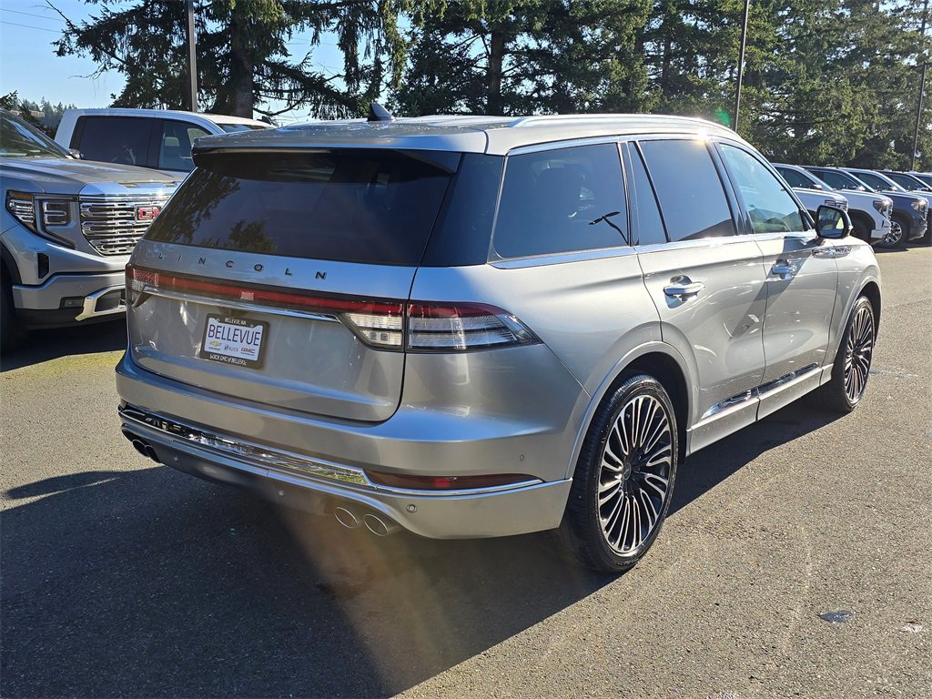 Used 2023 Lincoln Aviator Black Label w/ Dynamic Handling Package image 38