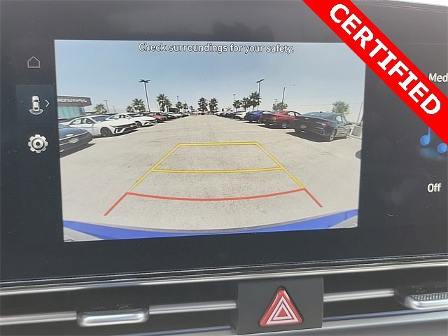 Used 2024 Hyundai Elantra SEL image 9