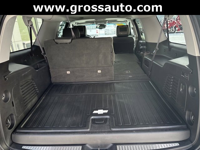Used 2017 Chevrolet Suburban LT w/ Luxury Package image 30