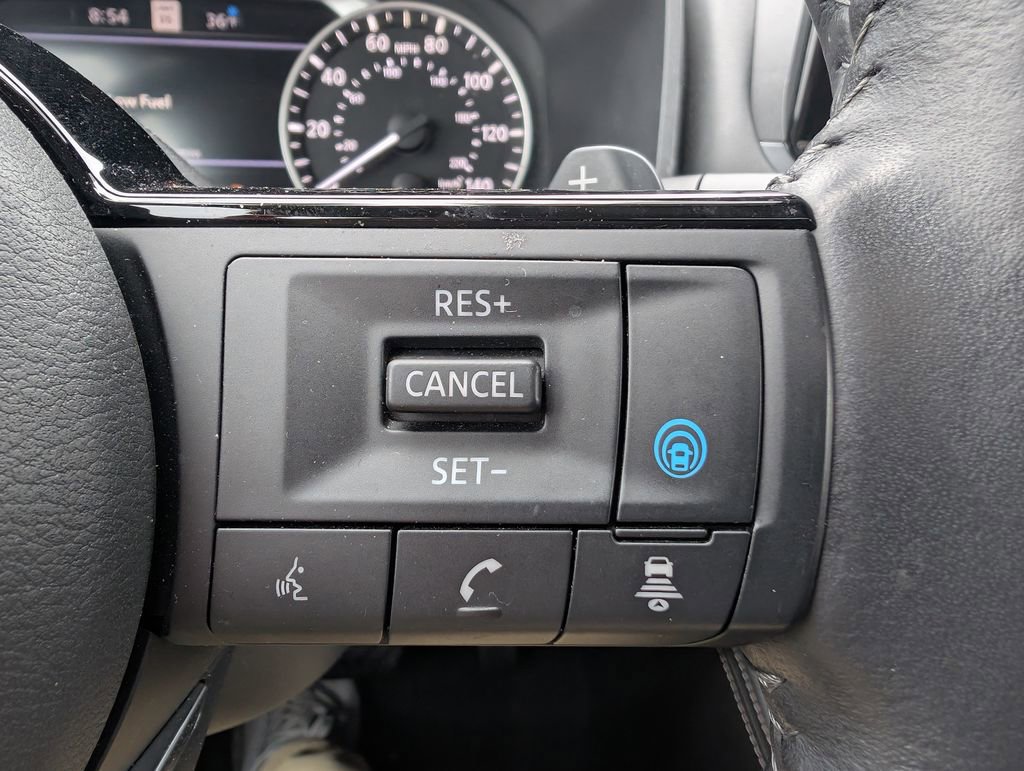 Used 2023 Nissan Rogue SL w/ SL Premium Package image 28