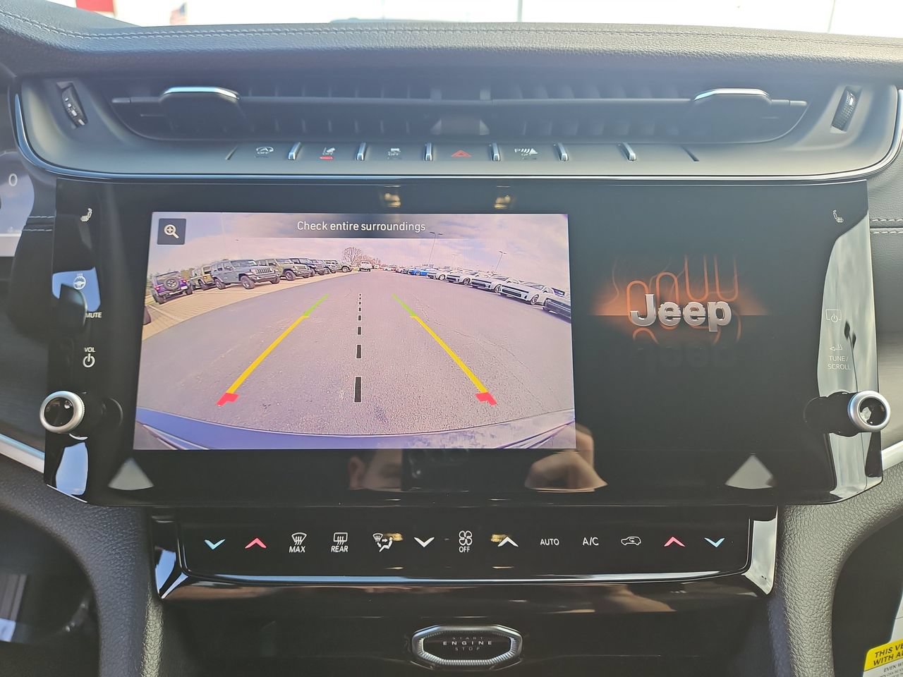 New 2026 Jeep Grand Cherokee Altitude AWD/4WD image 24