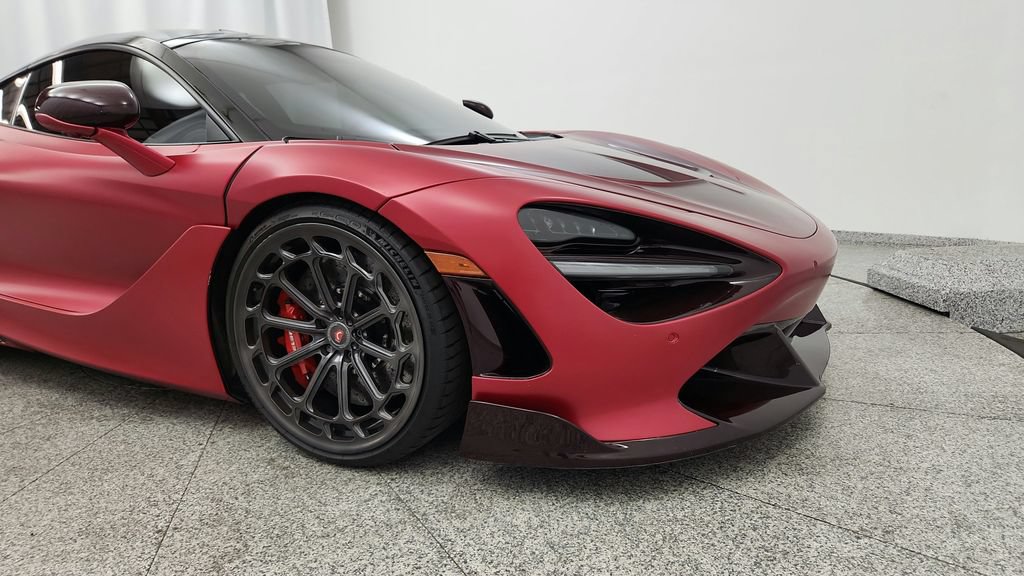 Used 2018 McLaren 720S Performance RWD image 28