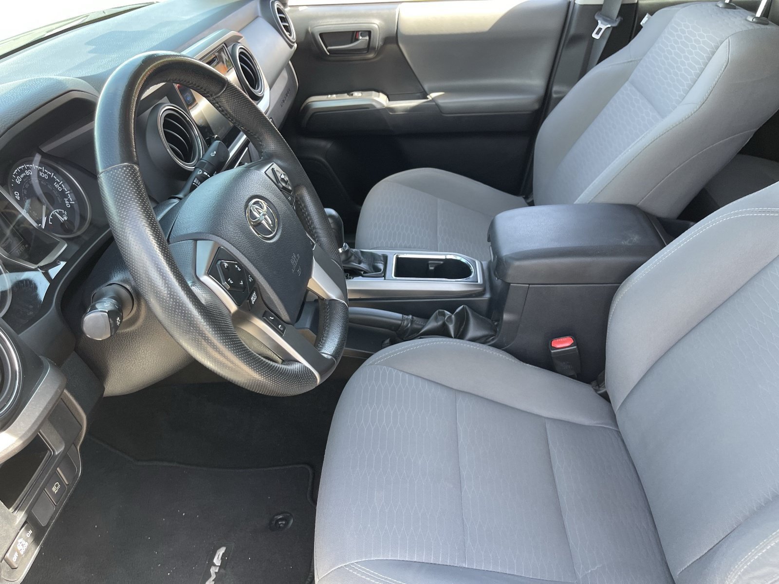Used 2019 Toyota Tacoma SR5 RWD image 20