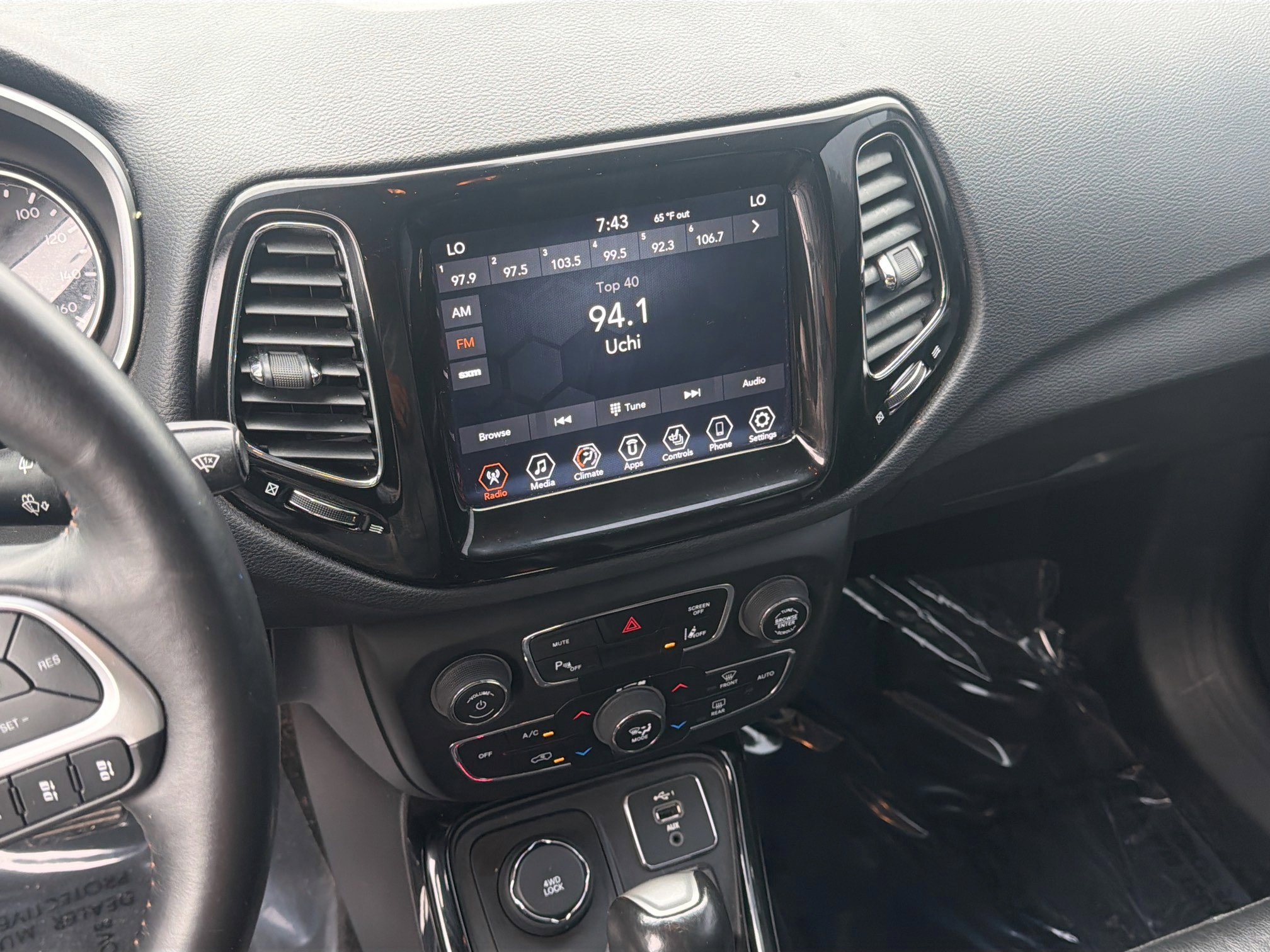 Used 2019 Jeep Compass Limited w/ Advanced Safety Group image 27