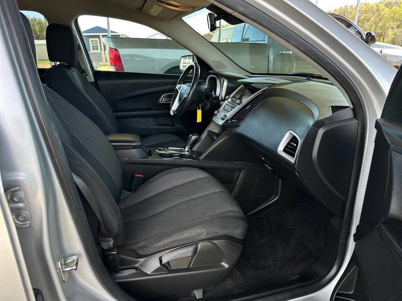 Used 2016 Chevrolet Equinox LT w/ Convenience Package image 19