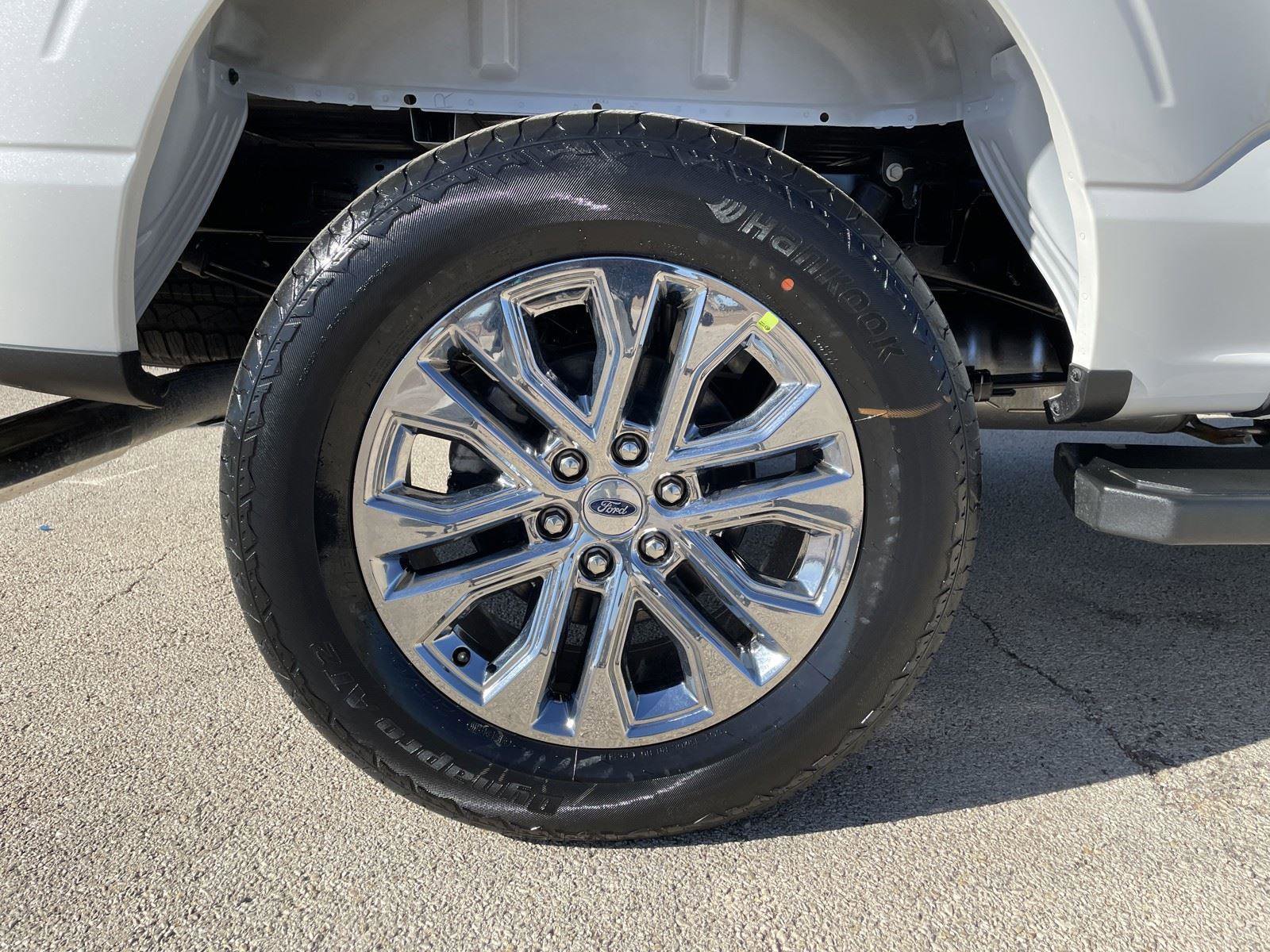 New 2025 Ford F150 Lariat w/ Equipment Group 502A High image 38