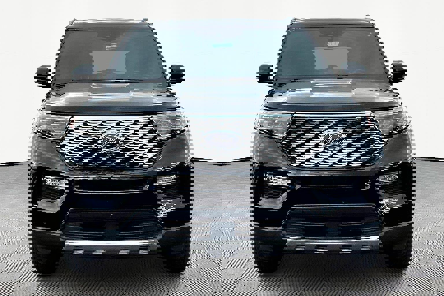 Used 2021 Ford Explorer Platinum w/ Equipment Group 601A image 2