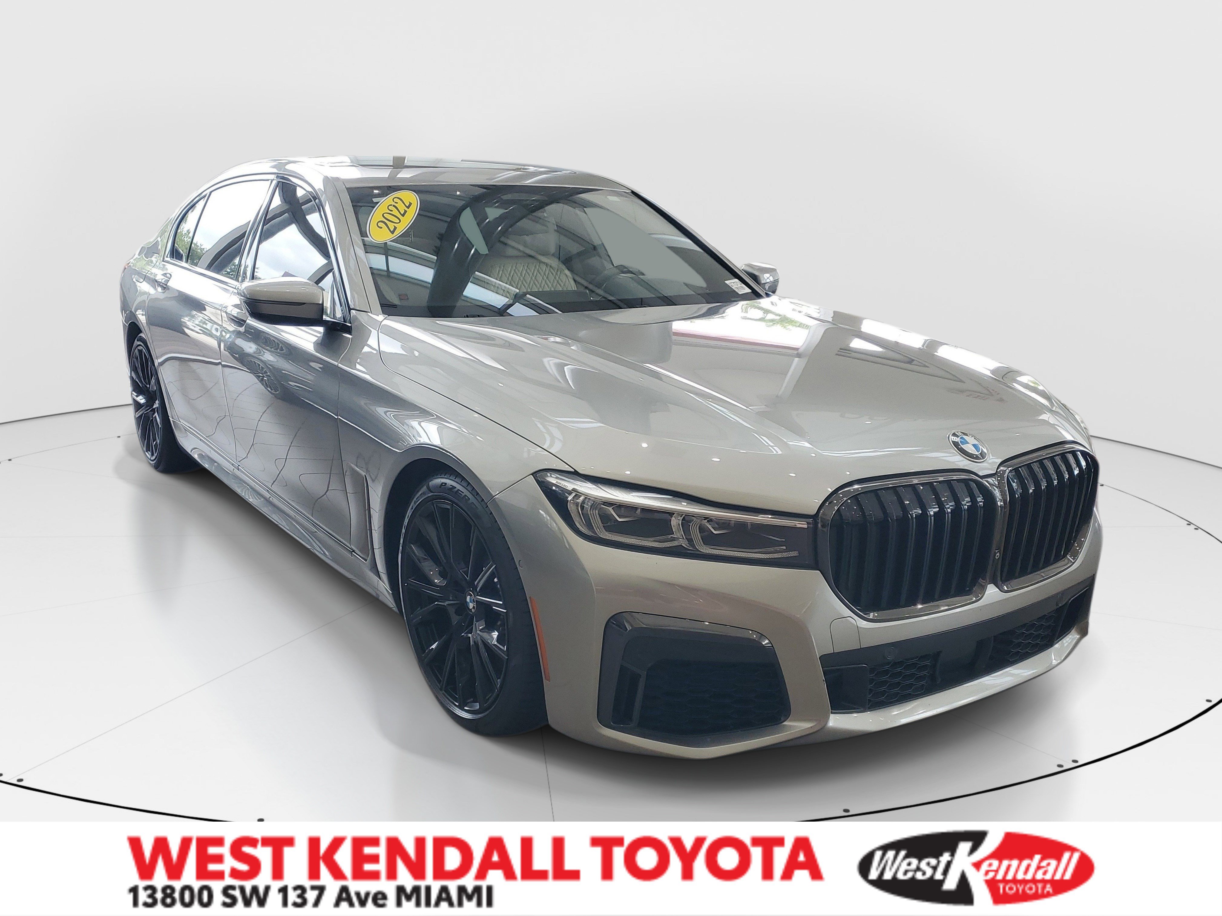 Used 2022 BMW 750Li xDrive AWD/4WD image 1