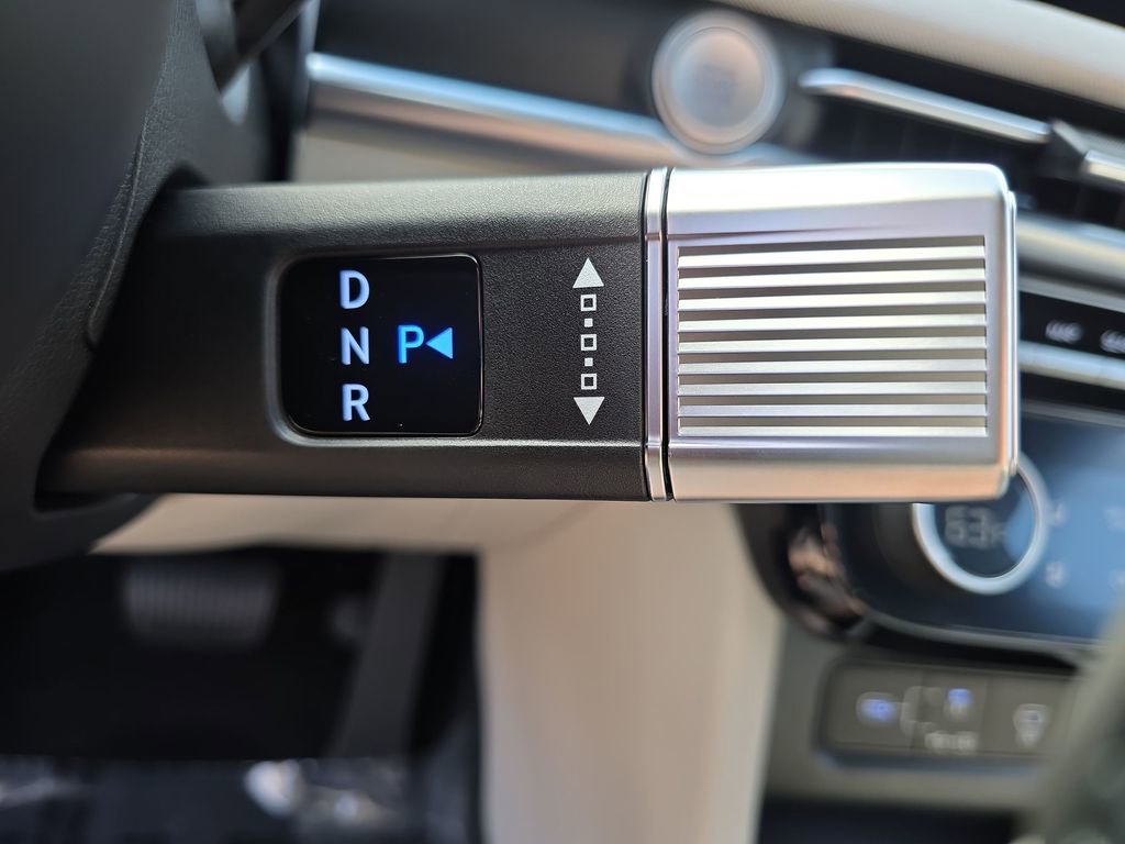 New 2025 Hyundai Tucson Limited image 31