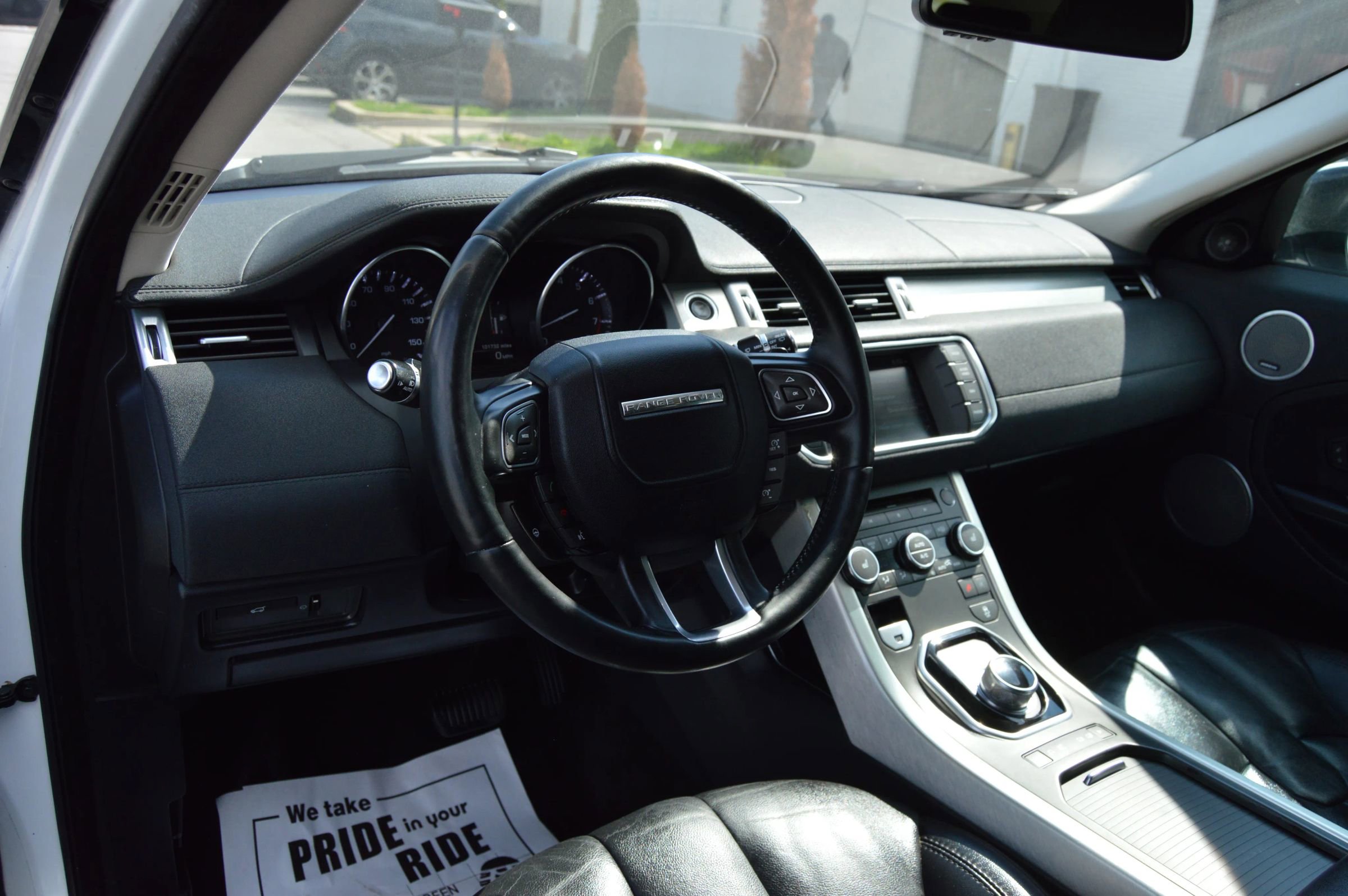 Used 2015 Land Rover Range Rover Evoque Pure Plus AWD/4WD image 8