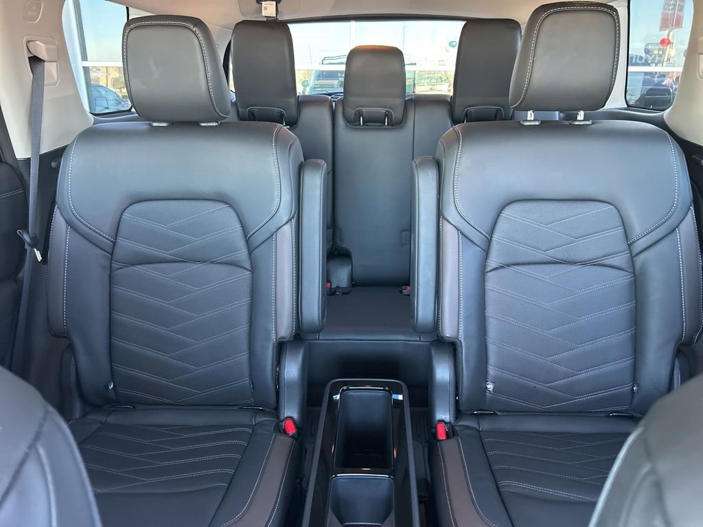 Used 2024 Nissan Pathfinder Platinum image 26