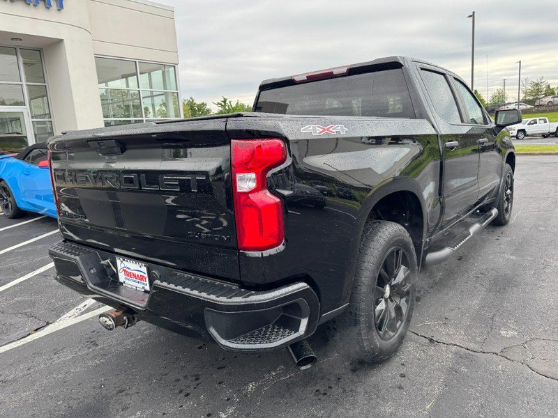 Used 2022 Chevrolet Silverado 1500 Custom w/ Rally Edition AWD/4WD image 3