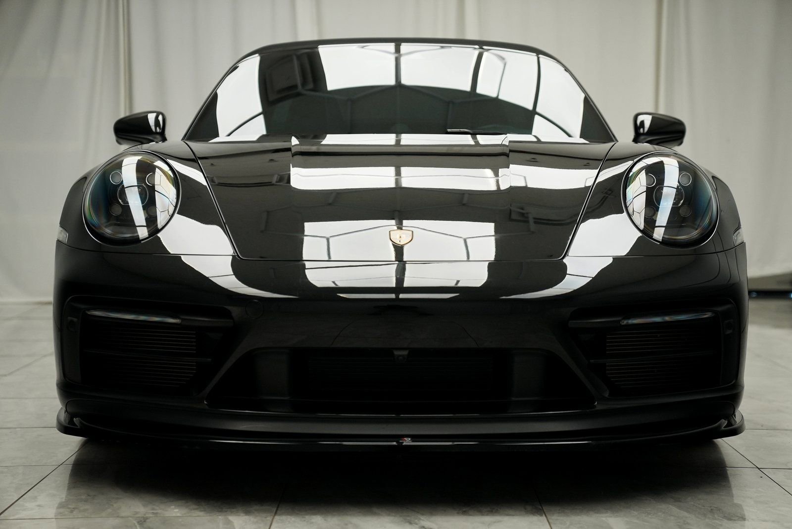 Used 2022 Porsche 911 Targa 4 GTS image 3