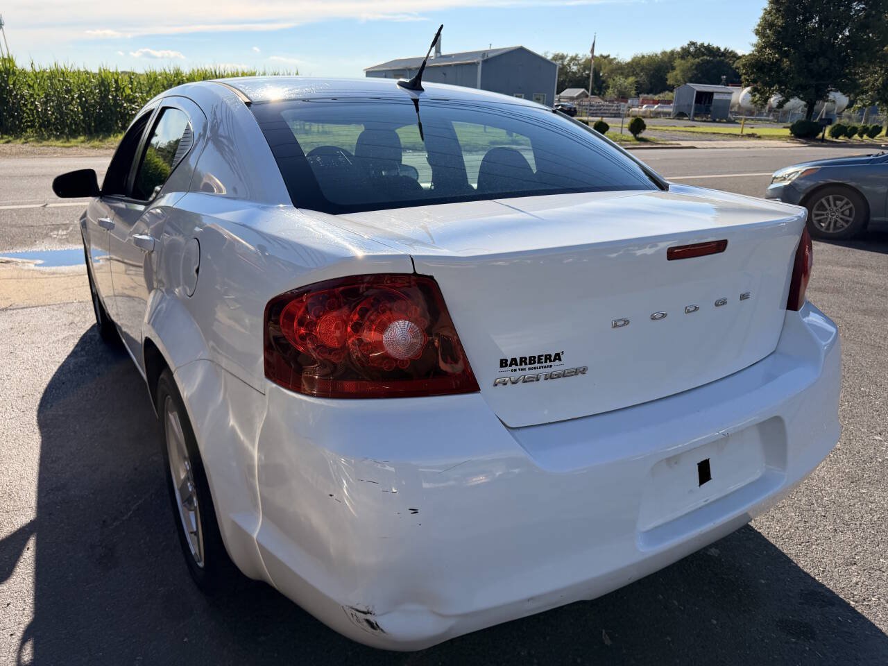 Used 2012 Dodge Avenger SXT FWD image 6